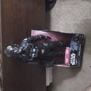 18inch star wars toy big figs (tie fighter pilot)